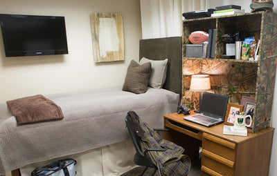 The Man's Guide to Decorating a Dorm Room in 6 Easy Steps