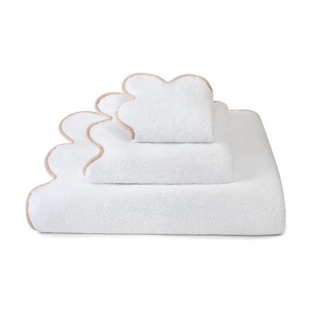Scalloped Cotton Bath Towel - White with Sand
