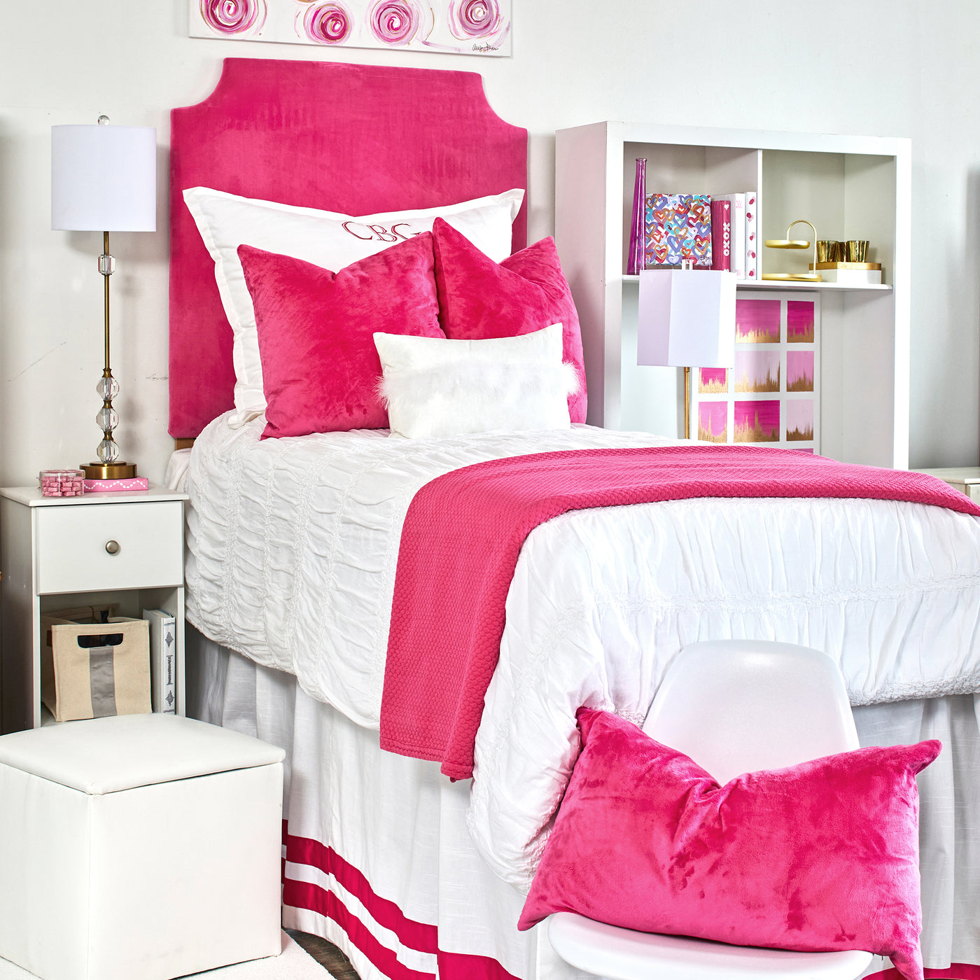 New hot pink bed pillows, and a styling dilemma / Create / Enjoy