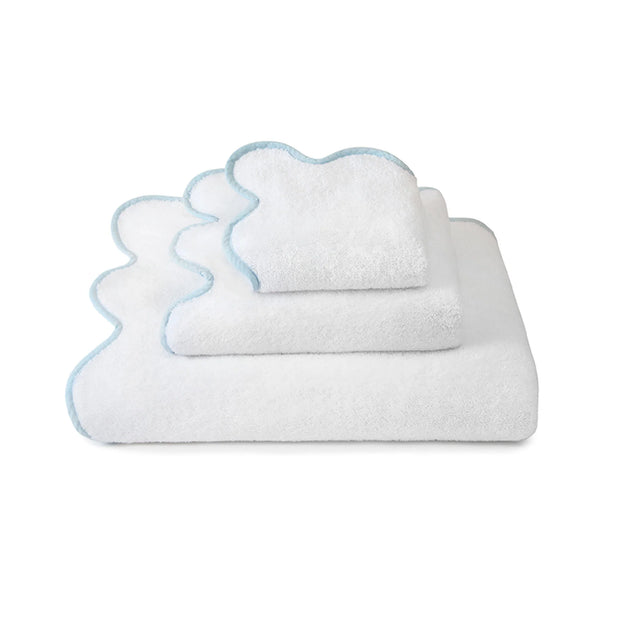 Scalloped Cotton Bath Towel - White with Light Blue