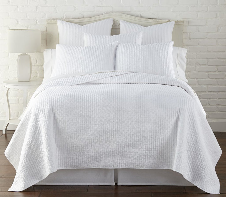 Lessie Cross Stitch Quilt Set- White (Twin)