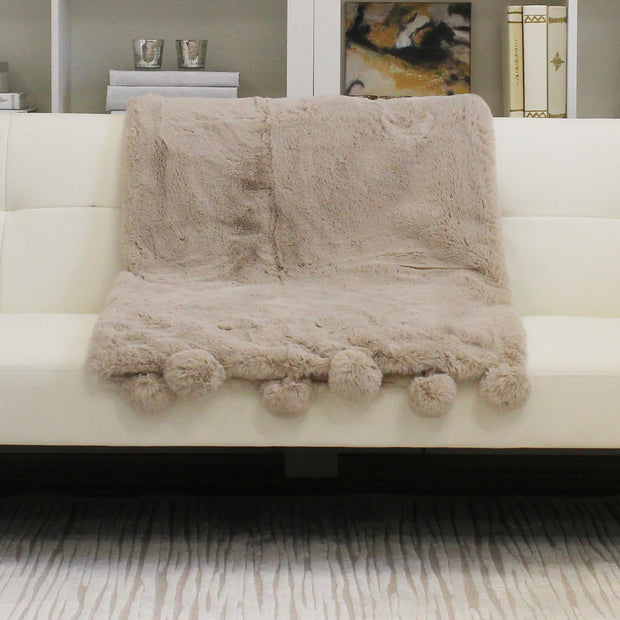 Pomchilla Throw in Fawn
